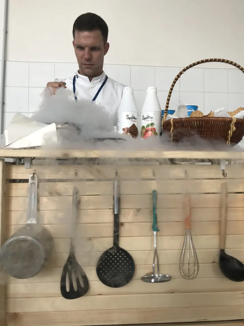 Станция крио-мороженого на заводе Danone